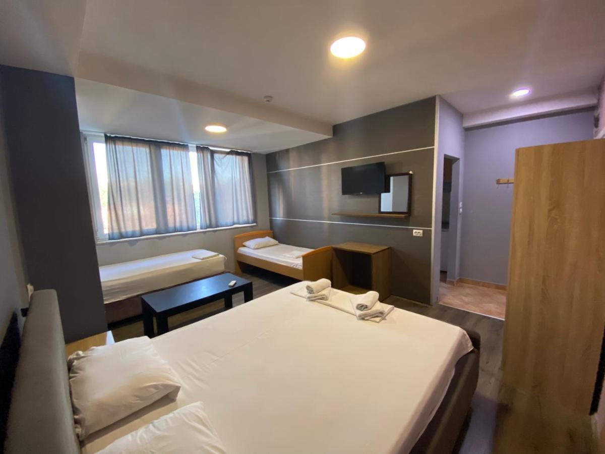 Fama Aparthotel Skopje Zewnętrze zdjęcie