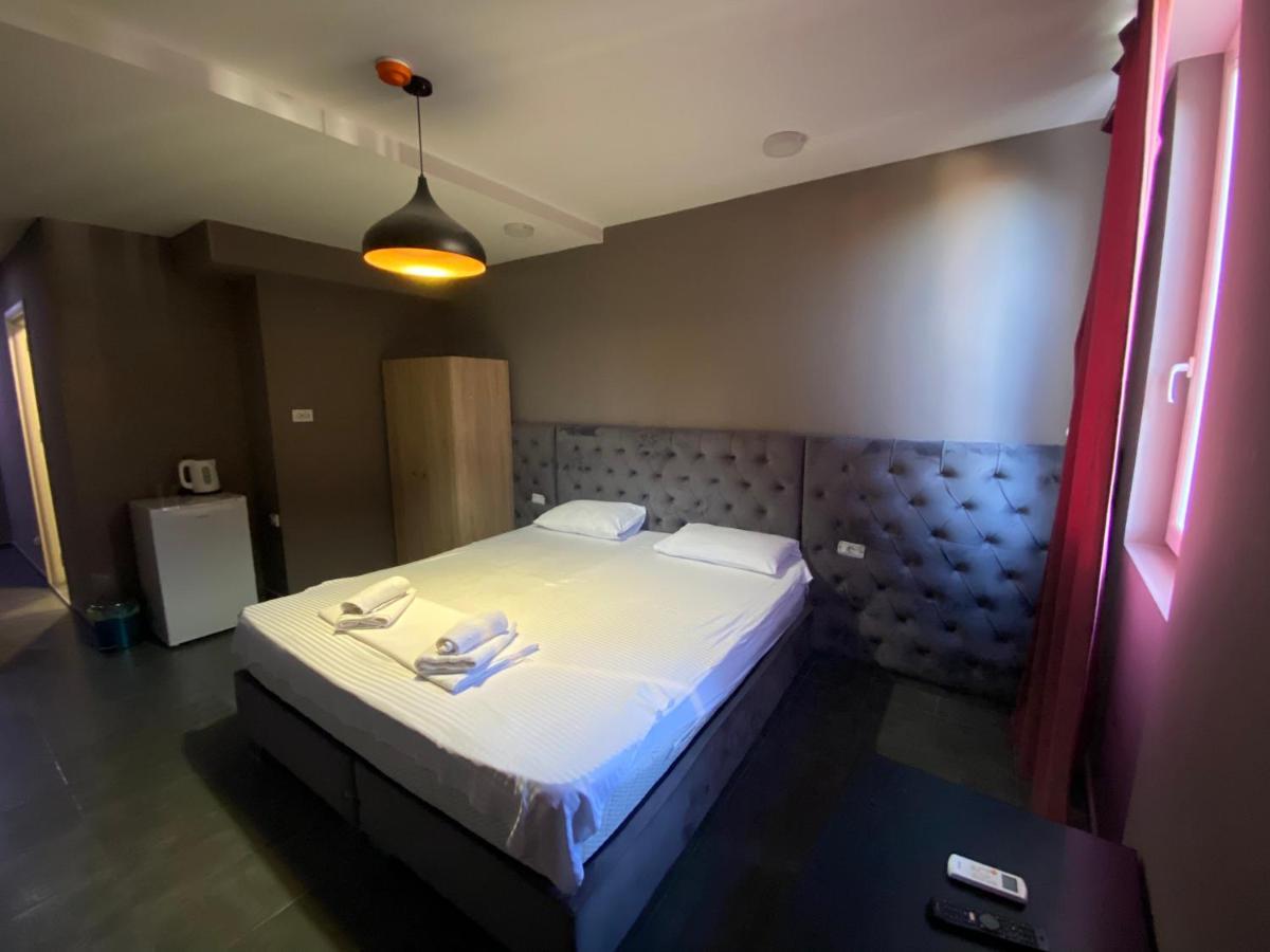 Fama Aparthotel Skopje Zewnętrze zdjęcie